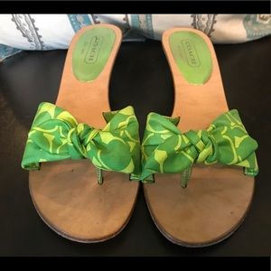 Coach Havana green silk scarf bow tie wedge heels